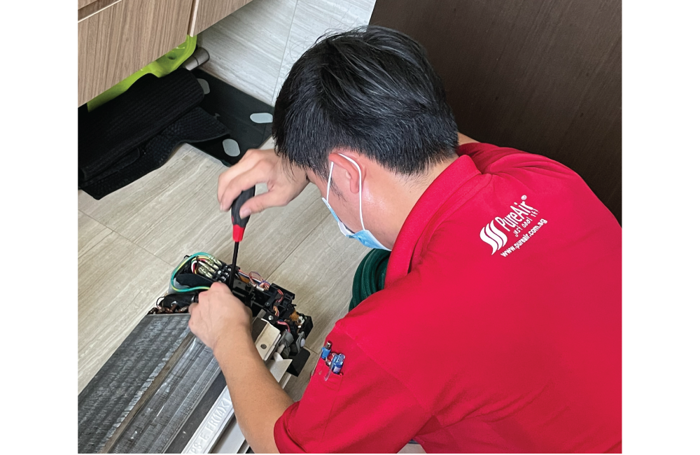 PureAir's Technician Aircon Repair in Singapore